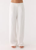 Emilia Pant - White